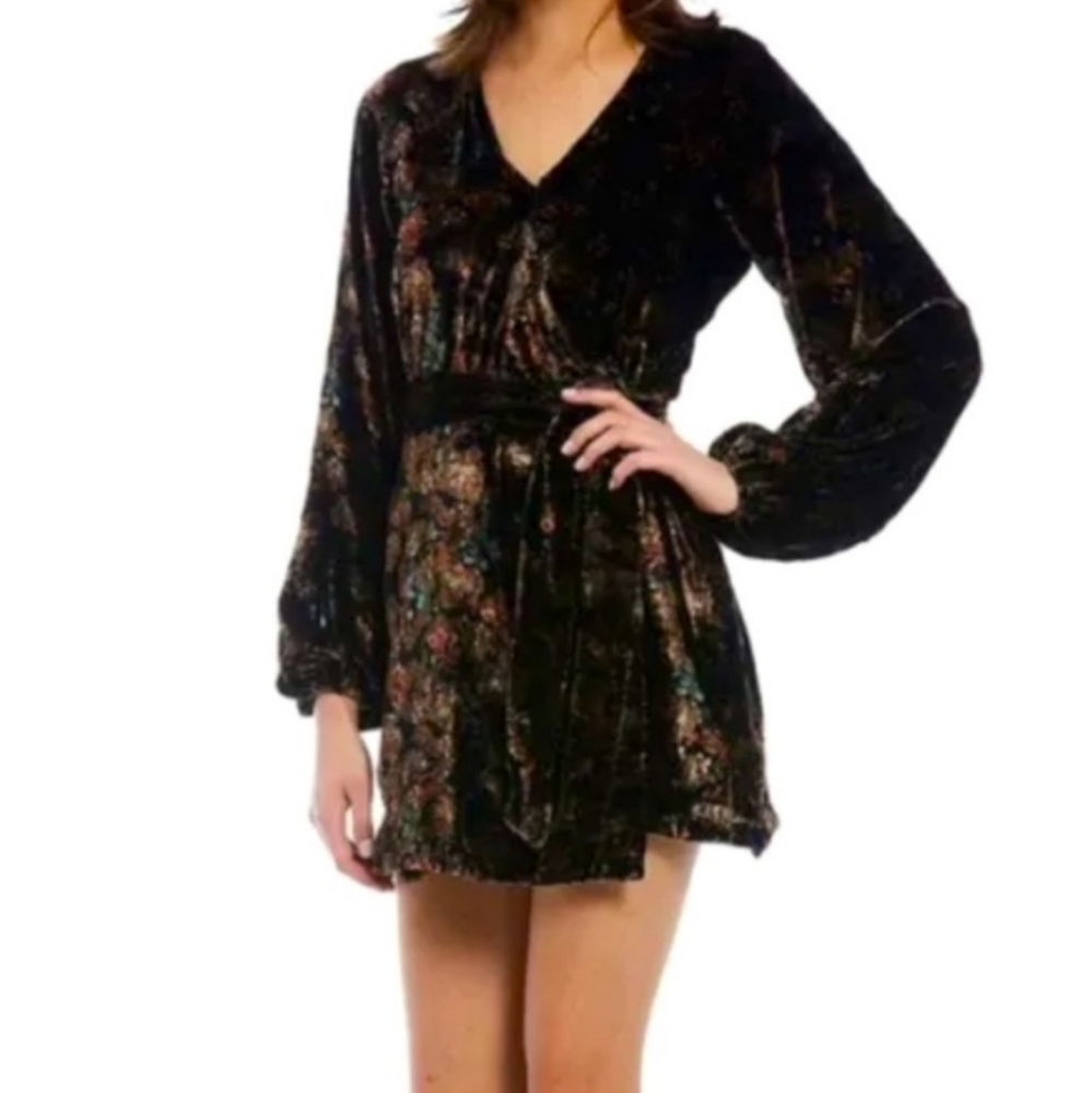 Chelsea & Violet Velvet Floral Print Wrap Dress with Balloon Sleeve, Small